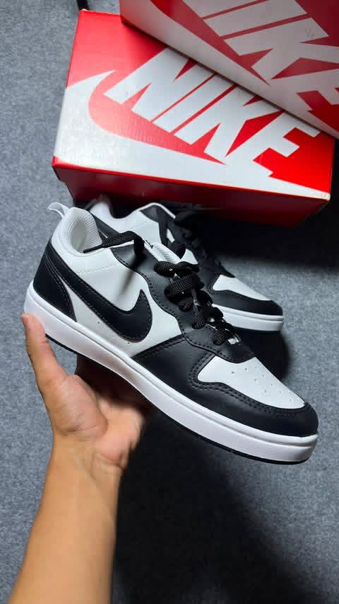 Tênis Nike Court preto e branco